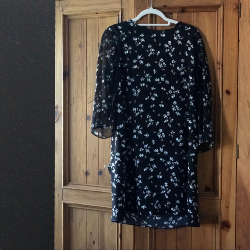 Shift dress - Picture 1 of 5